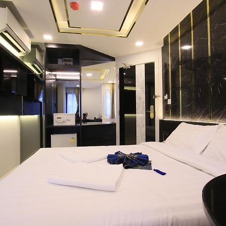 Pratunam Atrium Hotel Bangkok Exteriör bild