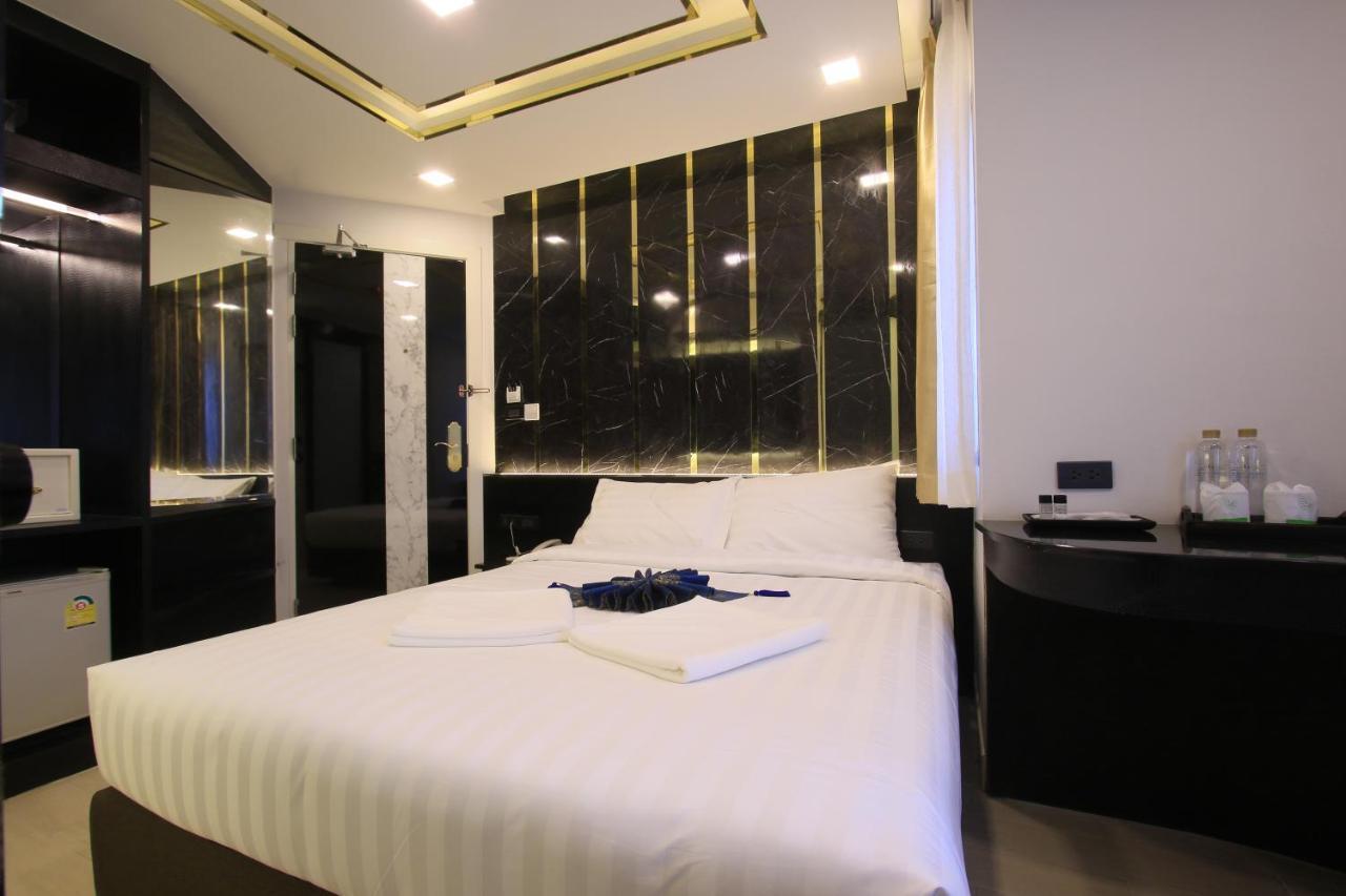 Pratunam Atrium Hotel Bangkok Exteriör bild