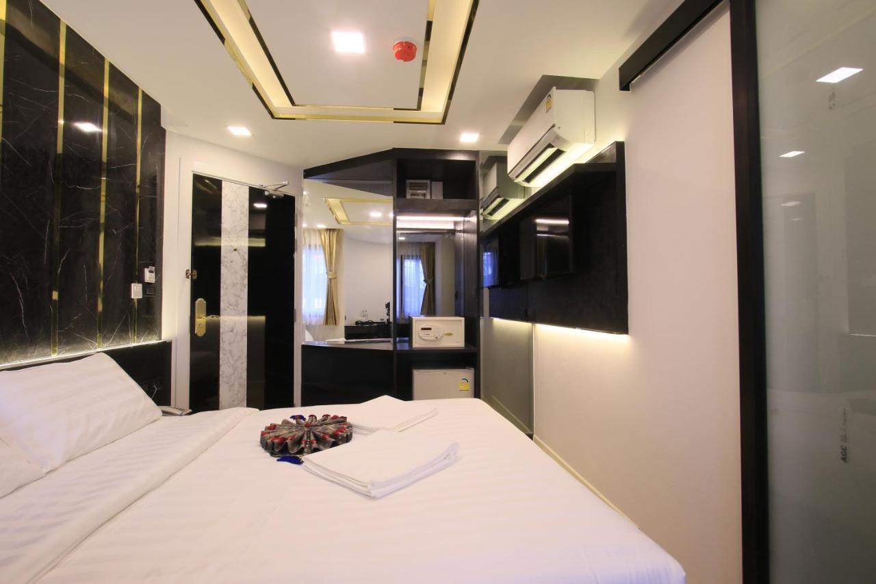 Pratunam Atrium Hotel Bangkok Exteriör bild